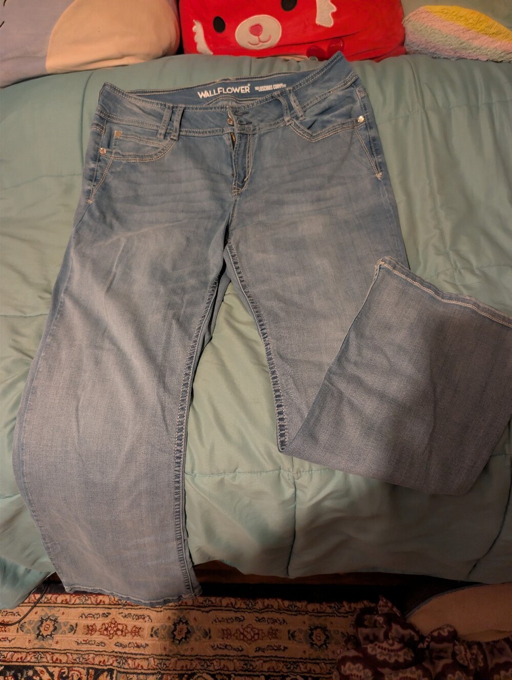 Wallflower Luscious Curvy Jeans